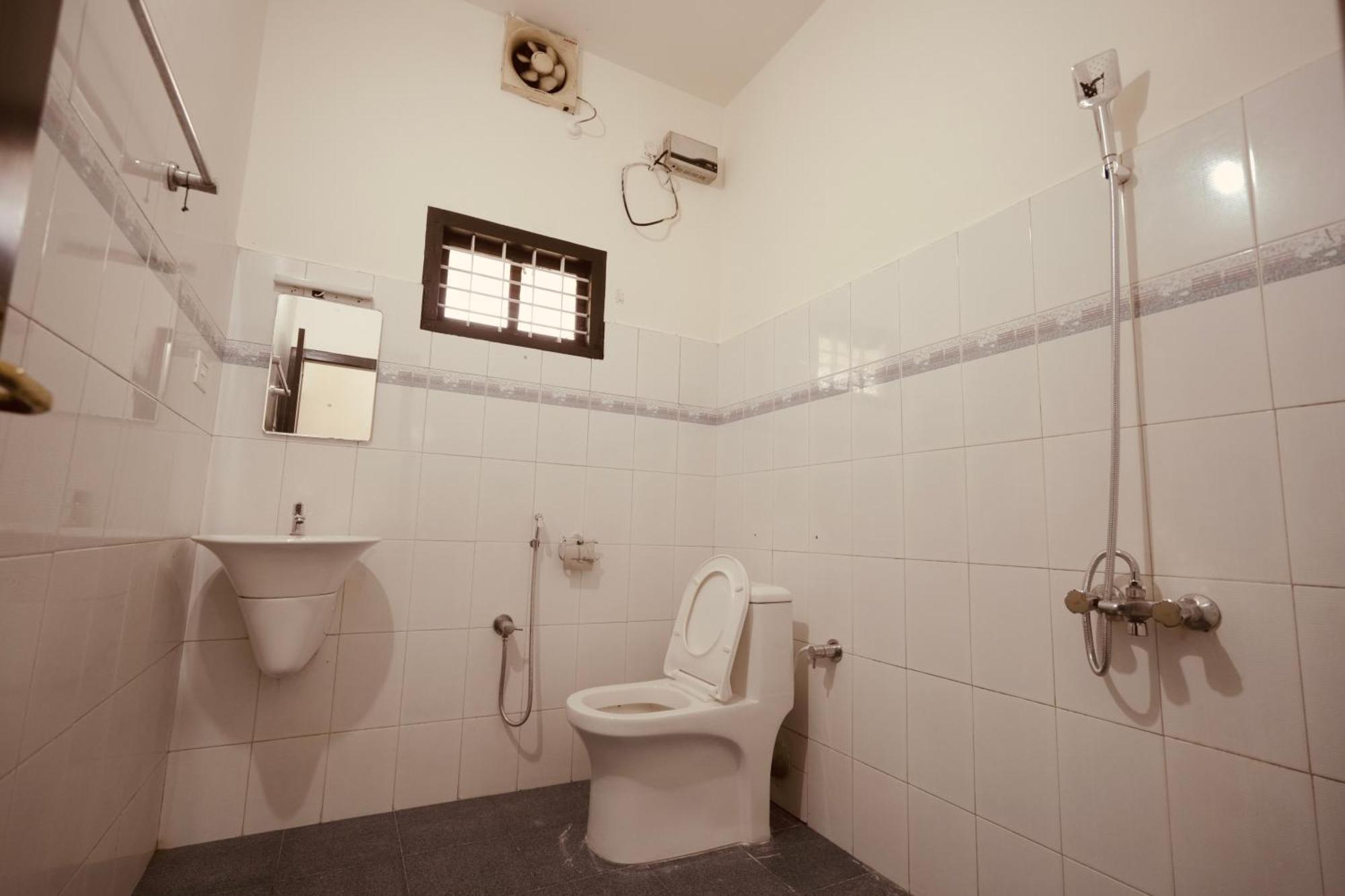 Daffodils Inn Alappuzha Bagian luar foto